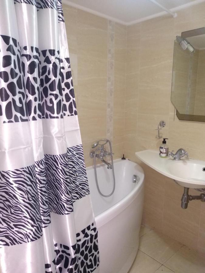 Appartement Центр, Євгена Коновальця, 3 à Lutsʼk Extérieur photo