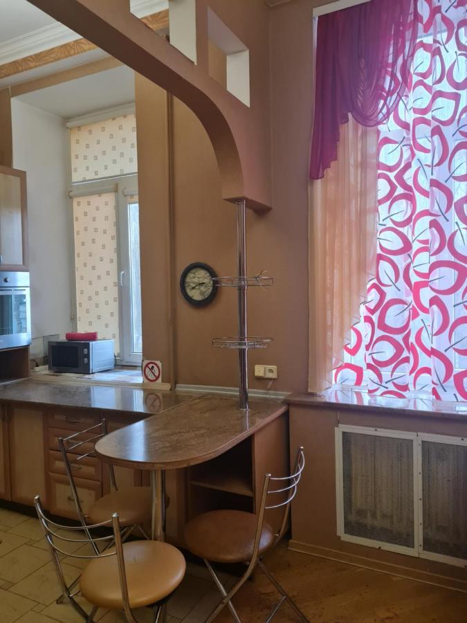 Appartement Центр, Євгена Коновальця, 3 à Lutsʼk Extérieur photo