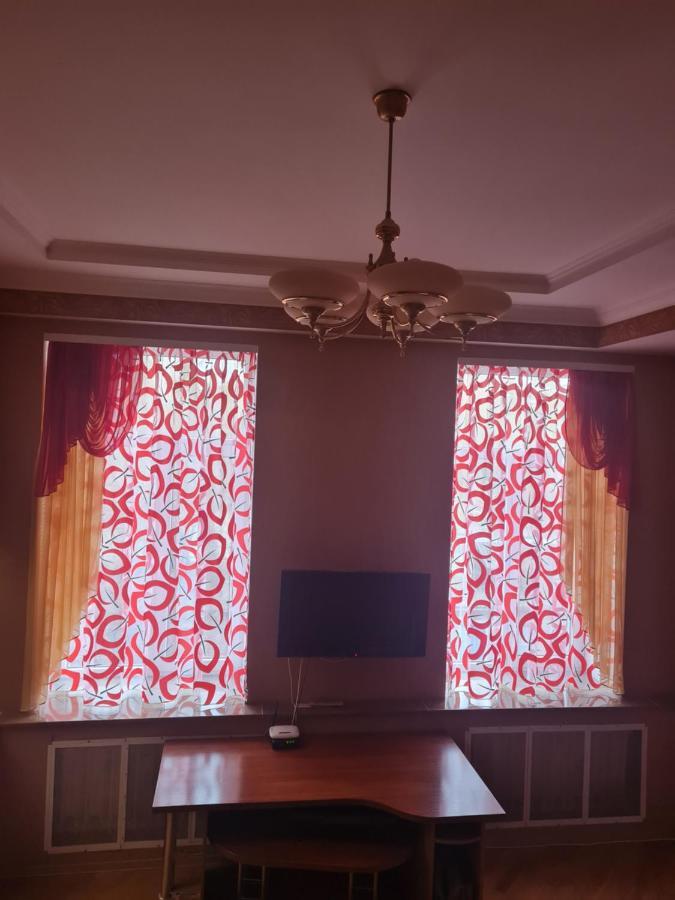 Appartement Центр, Євгена Коновальця, 3 à Lutsʼk Extérieur photo