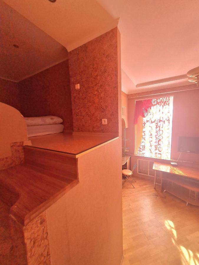 Appartement Центр, Євгена Коновальця, 3 à Lutsʼk Extérieur photo